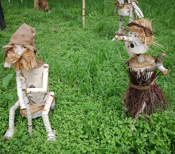 забавные деревянные скульптуры из чурок для дров на drovavam.ru